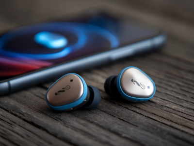Quel casque true wireless pour petites oreilles et longues sessions d'appels : confort, micro et autonomie comparés